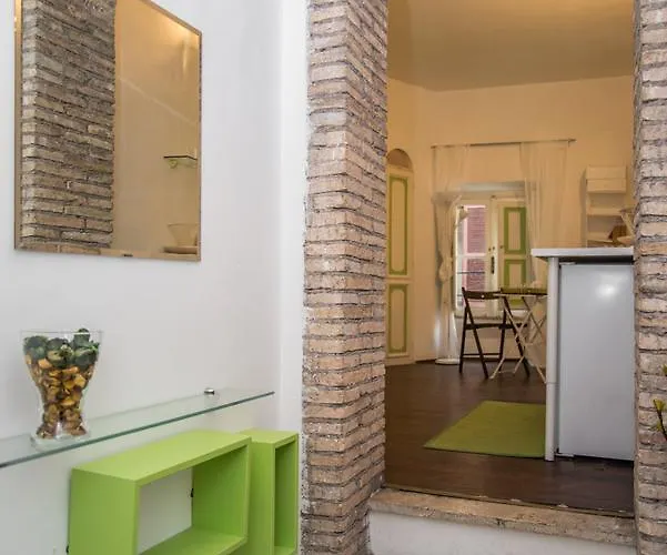 Trastevere Intimate Rome
